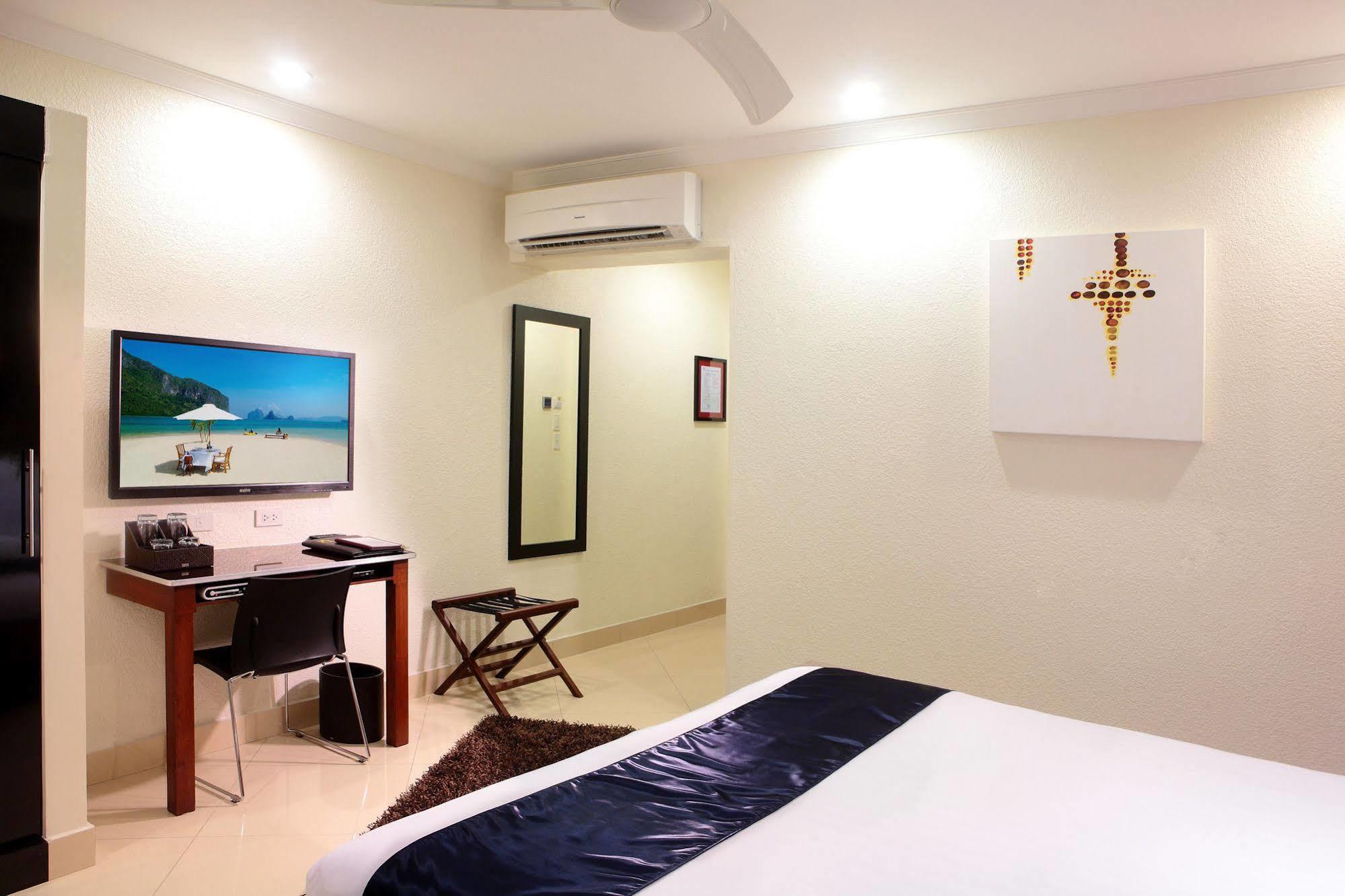 Queens Hotel Angeles City Εξωτερικό φωτογραφία